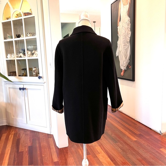 Burberry Black Cashmere Coat Timeless Sophistication Size 40 - Picture 9 of 11